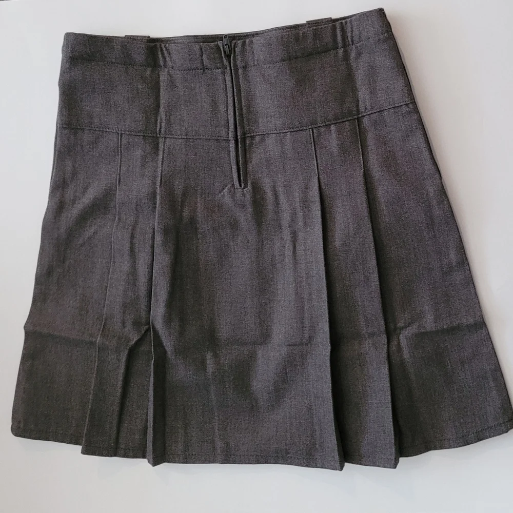 Land's End Girls Tab Front Pleated Top of Knee Skirt- Girls Size 10 - Picture 9 of 9